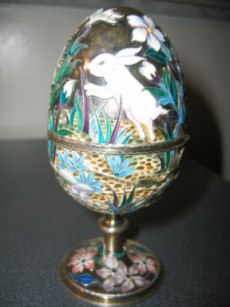 enamel on silver
Ovchinnikov 
hallmarked egg