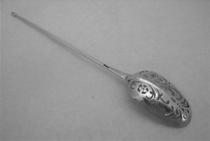 silver mote spoon: London 1720
