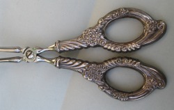pastry server with sterling silver handles