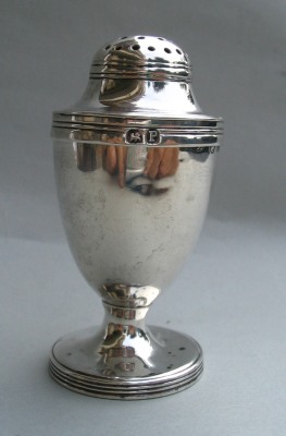 silver pepperette - London 1810