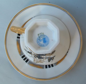 Raynaud & C. Limoges: tasse et soucoupe en porcelain