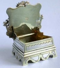 silver salt throne