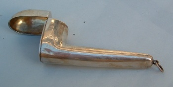 Austrian
antique silver
pipe holder