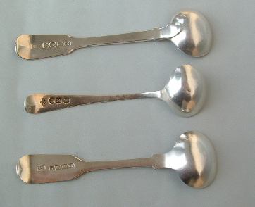 Georgian
antique silver
salt spoons