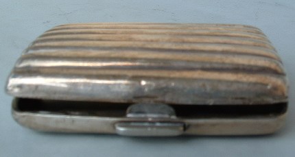 English silver
cigarette case