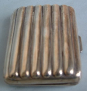 English silver
cigarette case